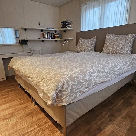 Chalet Buutengeweun, Met Luxe Jacuzzi En Tonsauna Sint Annaland Zewnętrze zdjęcie