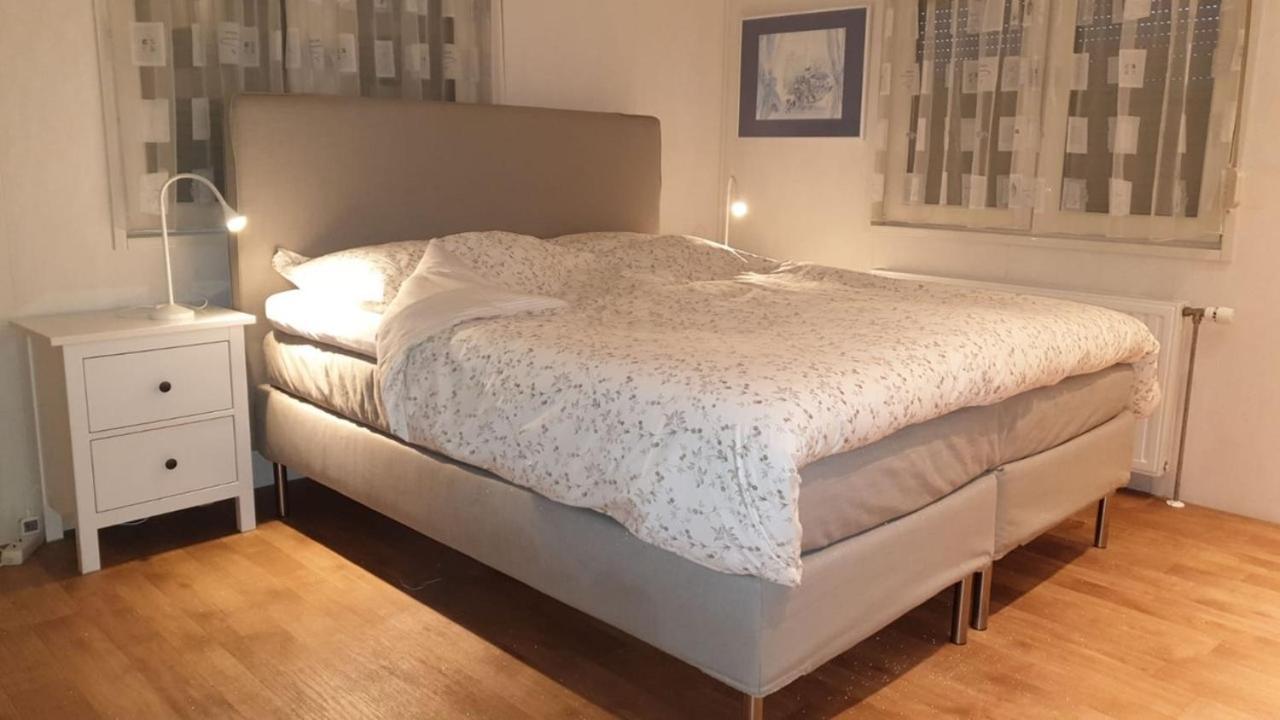 Chalet Buutengeweun, Met Luxe Jacuzzi En Tonsauna Sint Annaland Zewnętrze zdjęcie