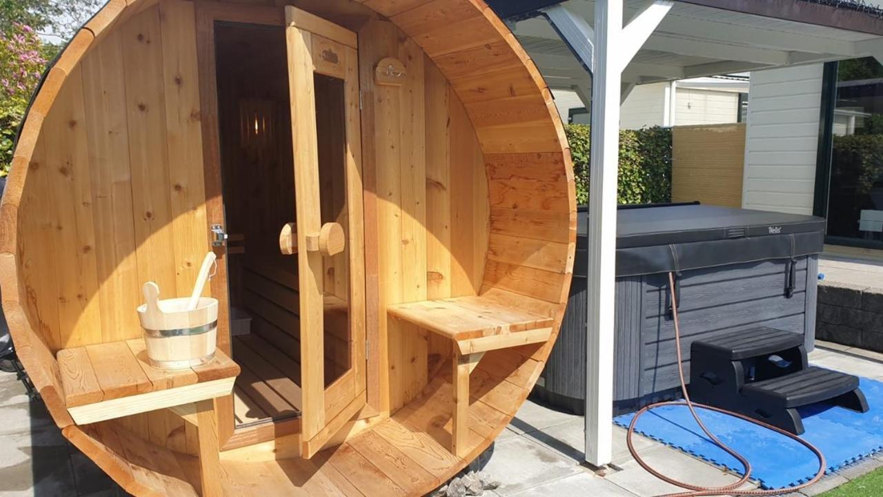 Chalet Buutengeweun, Met Luxe Jacuzzi En Tonsauna Sint Annaland Zewnętrze zdjęcie