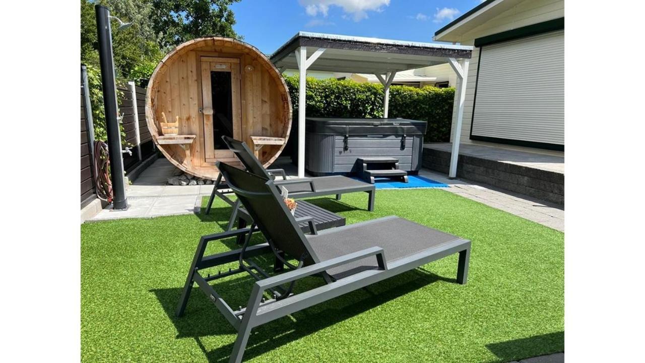 Chalet Buutengeweun, Met Luxe Jacuzzi En Tonsauna Sint Annaland Zewnętrze zdjęcie